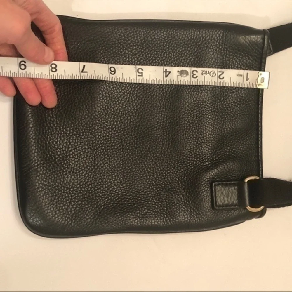 Michael kors black leather crossbody bag